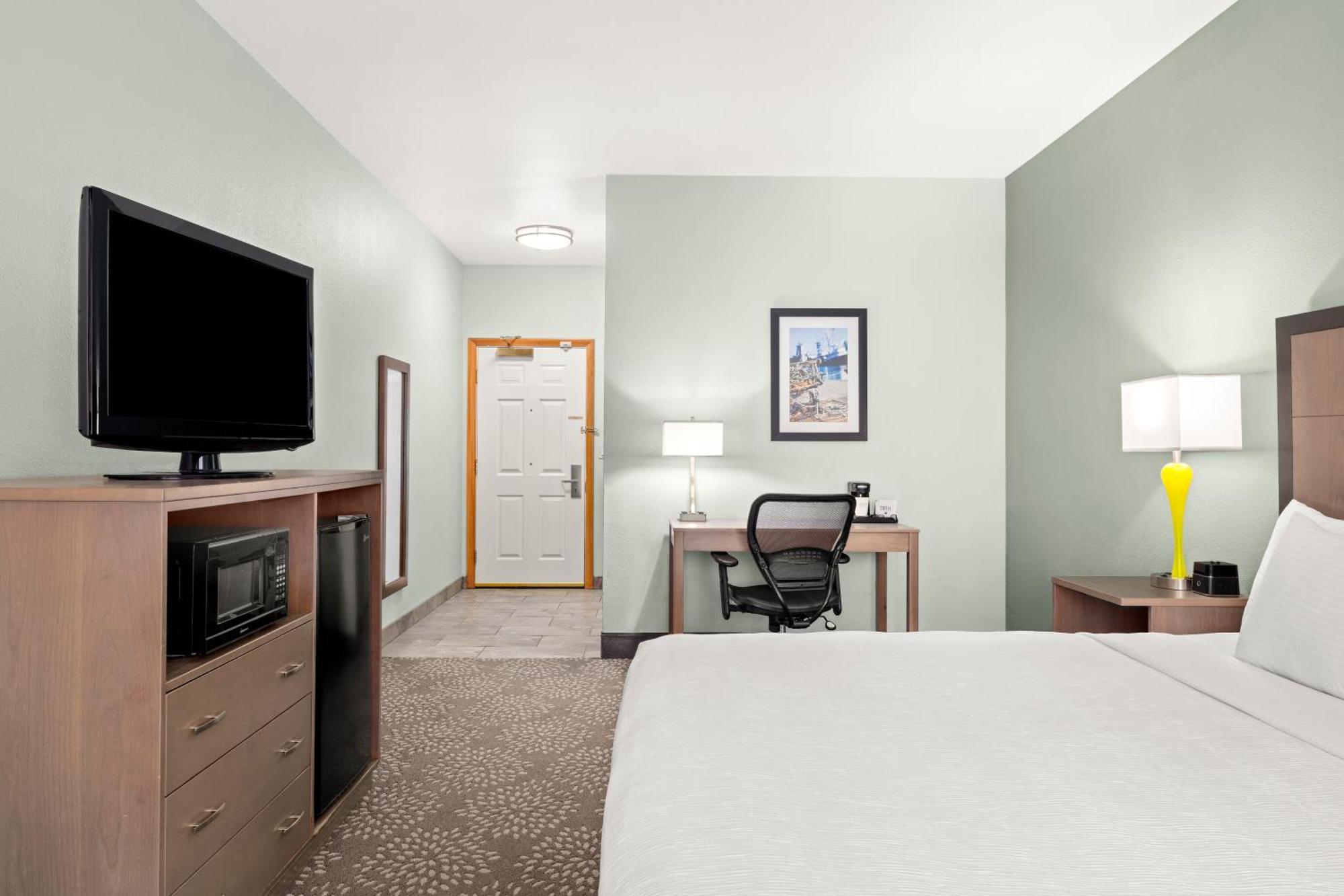 La Quinta By Wyndham Tour de Newport