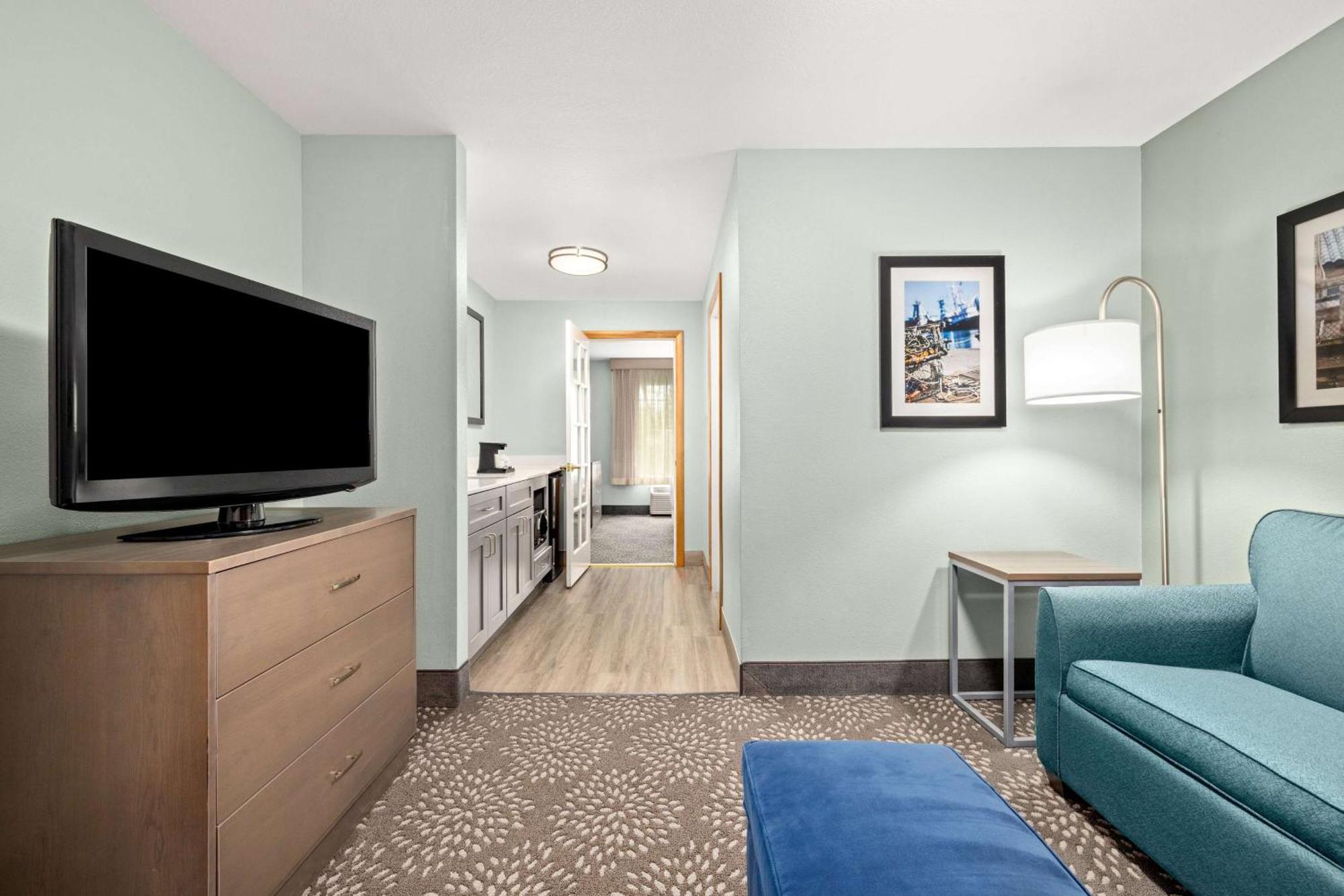 Hotel La Quinta By Wyndham 3*