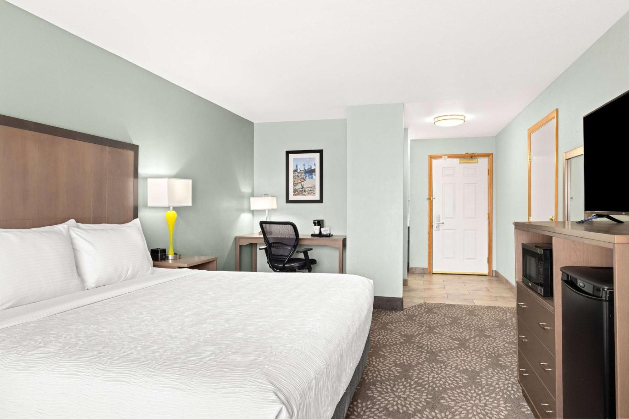 La Quinta By Wyndham Tour de Newport