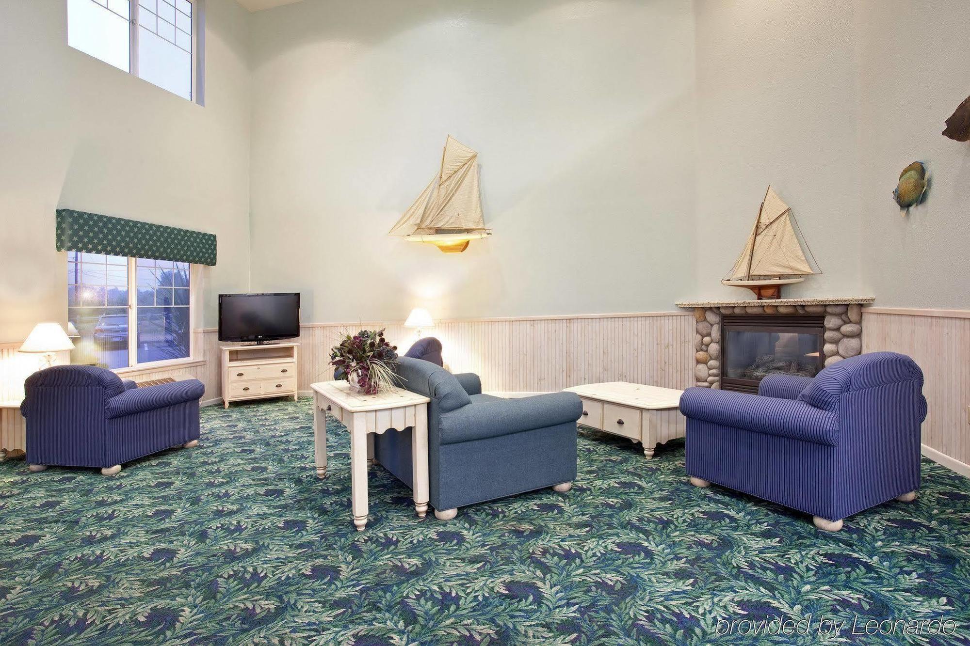 La Quinta By Wyndham Hotel Tour de Newport