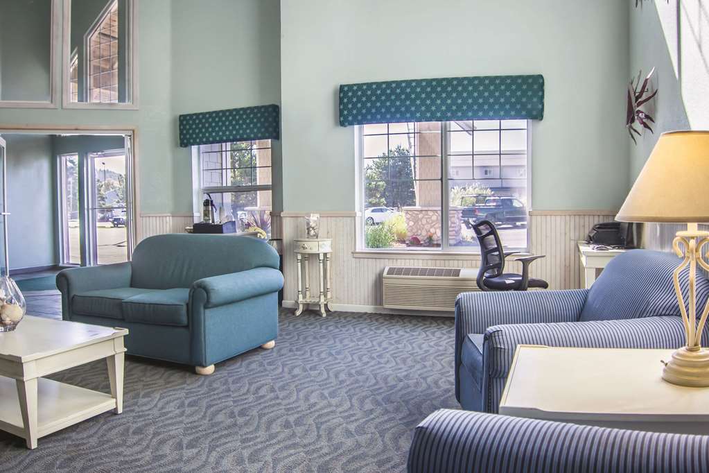 La Quinta By Wyndham Hotel Tour de Newport